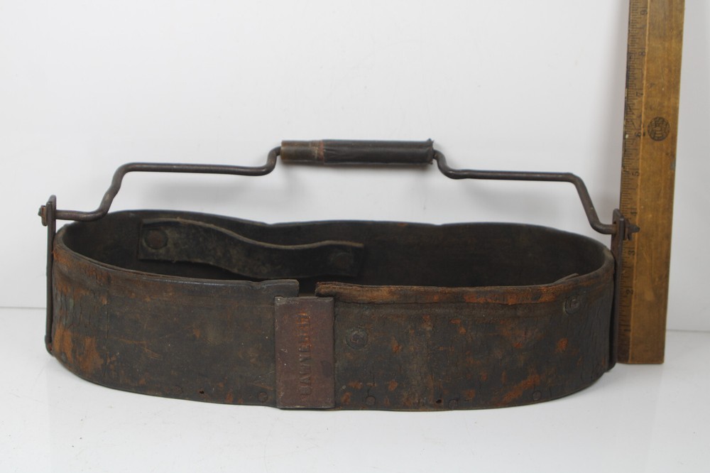 Rare  & Exceptional 19th C. LEATHER WITH WROUGHT HANDLE TOOL BOX Inv#JC33