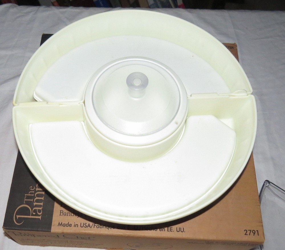 Pampered Chef Chillzanne Sectional Server 2791 - New in Open Box