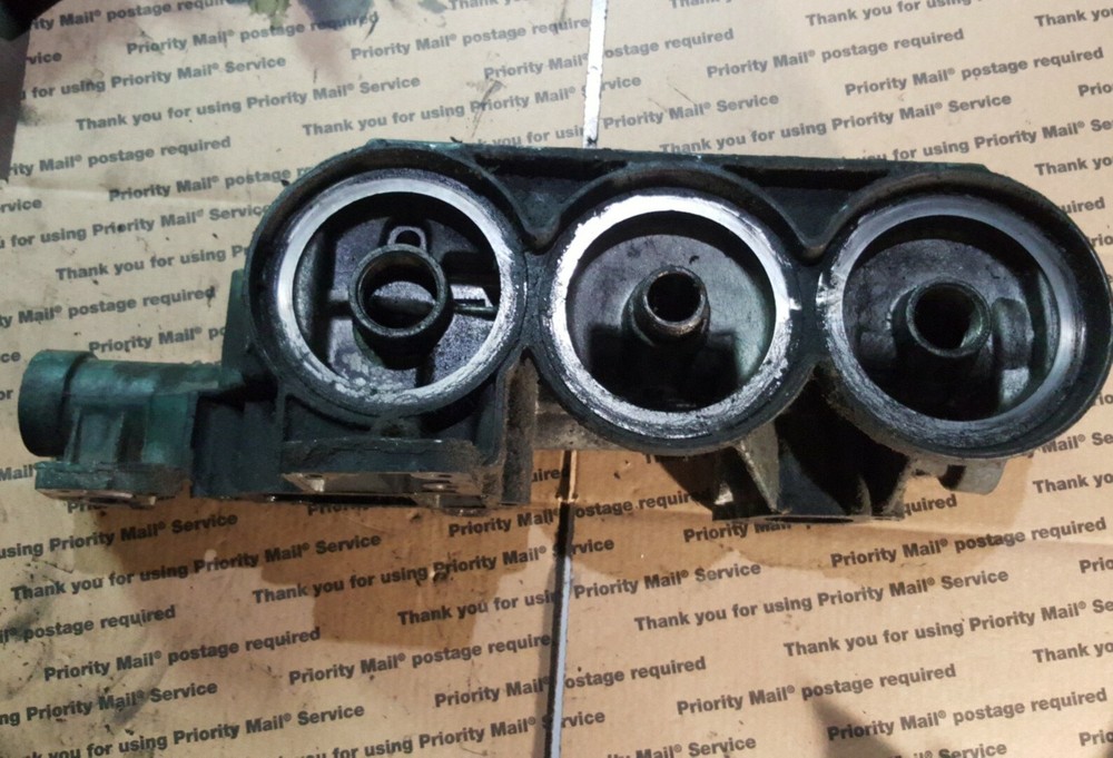 VOLVO D13 OIL FILTER BASE 20727251