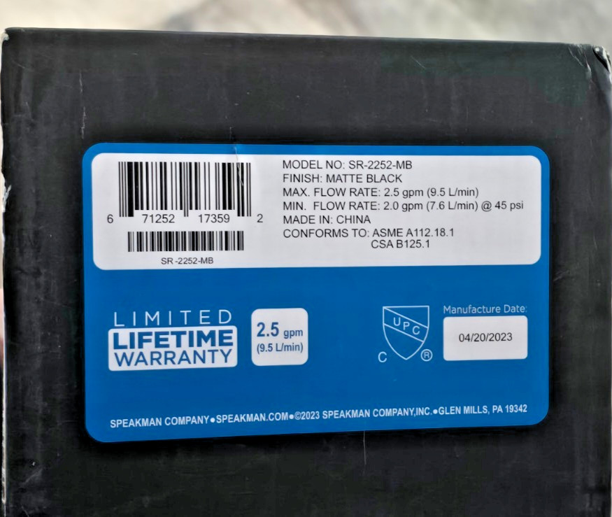 NEW Speakman 3-Spray 2.5 GPM Wall Mount Showerhead in Matte Black- SR-2252-MB