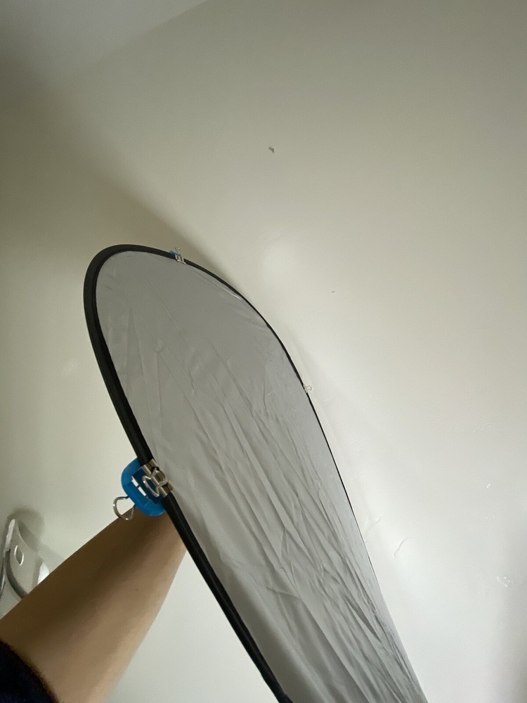 Ke Design Single Hand Held 18 In Oval Light Reflector Bracket ( Foldable)