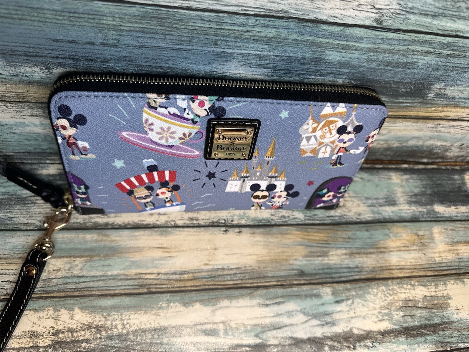 Disney Parks Dooney & Bourke Hipster Mickey & Minnie Attraction Wallet 🔥EUC