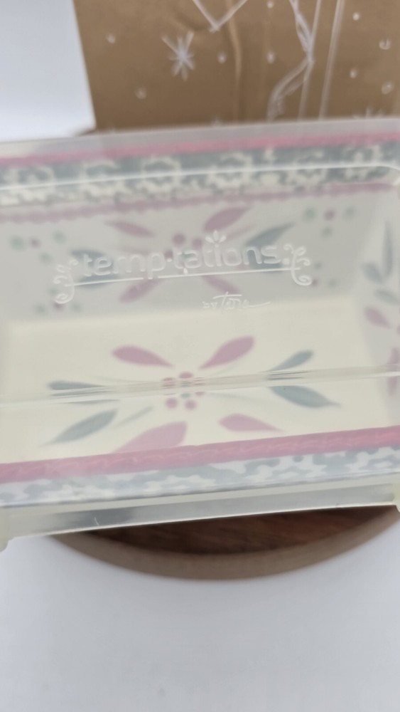 Temptations Christmas Pattern 12 oz Baking Mini Loaf Pan Butter Dish Plastic Lid
