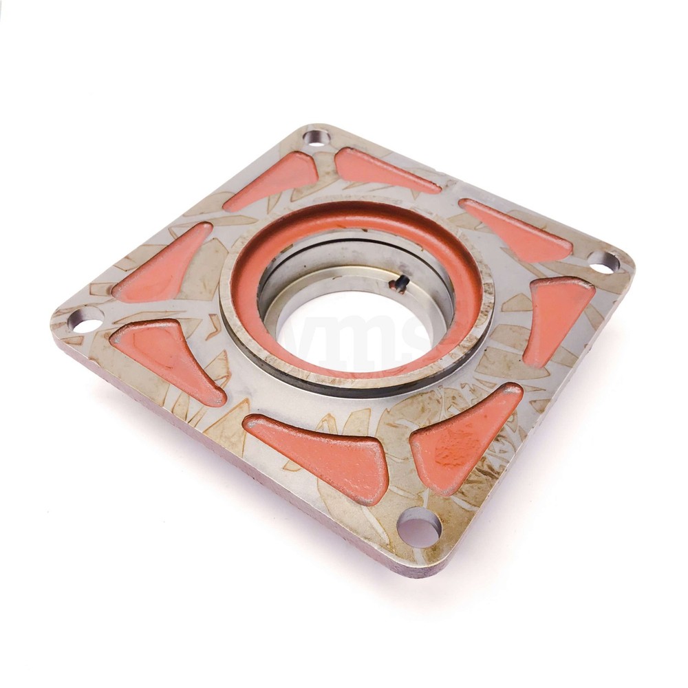 John Deere 4056127 Adapter