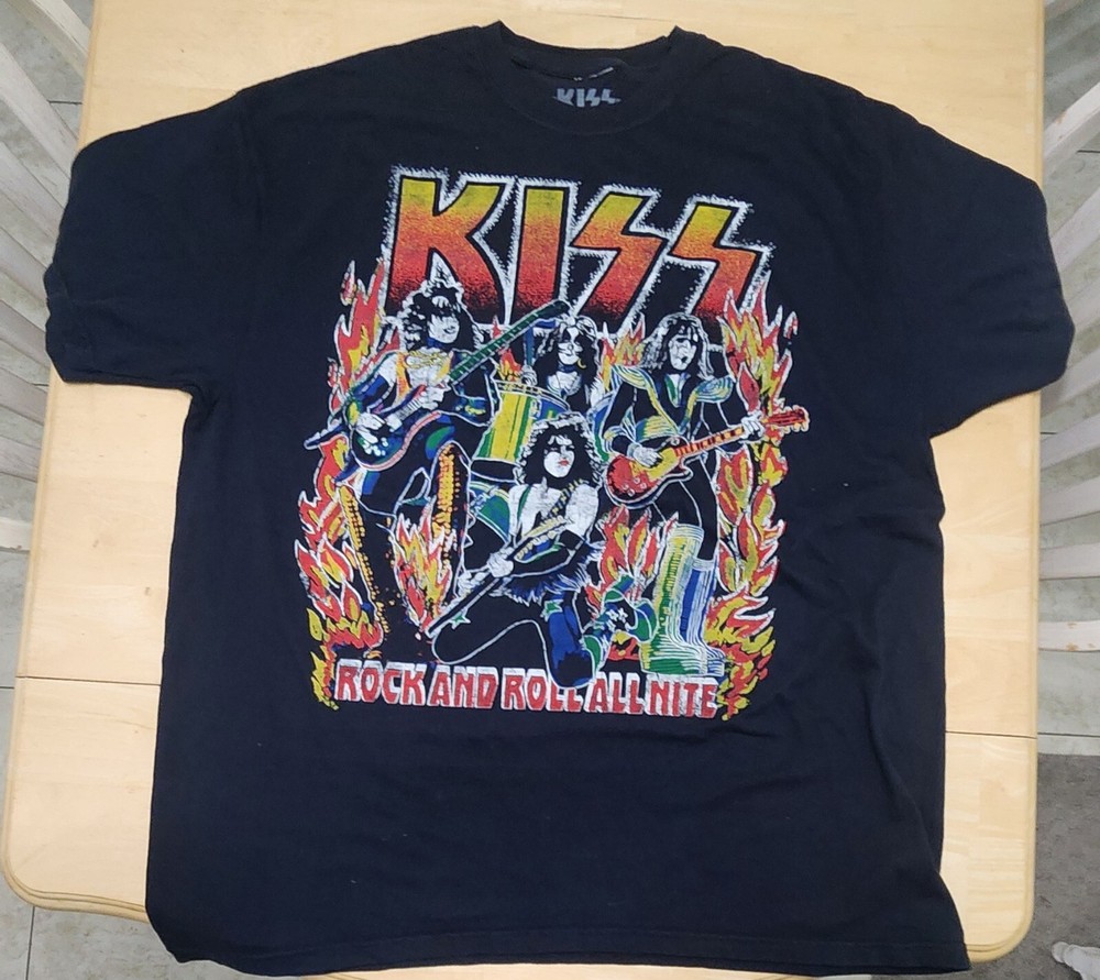 KISS NYC POP UP STORE EXCLUSIVE "OLD DESIGN" MSG FINAL SHOWS SOLD OUT RARE "2XL"
