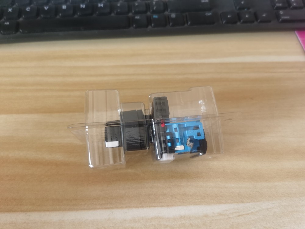 1PC New Fuji AR22PR-210B AR22PR210B Pushbutton Switch