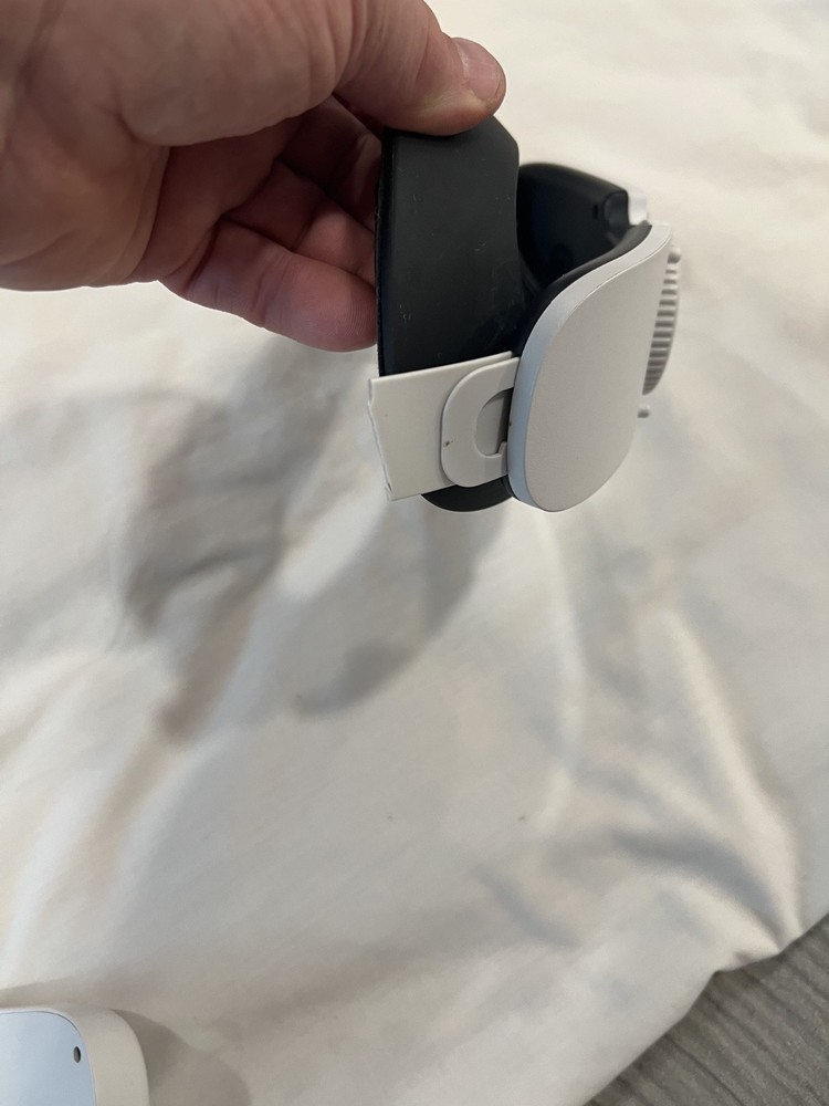 Yoges Y13 extra battery pack for Quest 3 untested