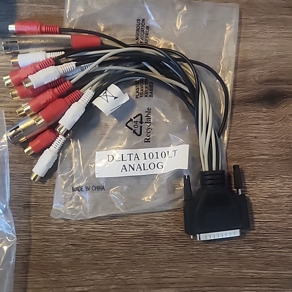 M-Audio Delta 1010LT PCI Audio Interface with Cables AND BOX UNTESTED