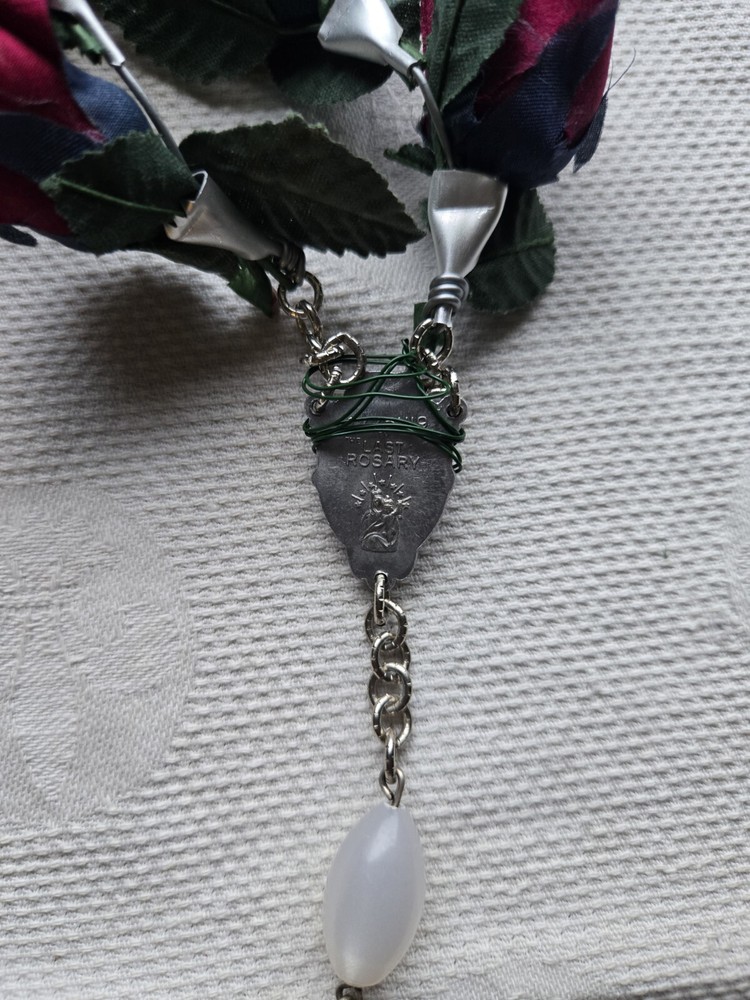 Vintage The Last Rosery Red Roses