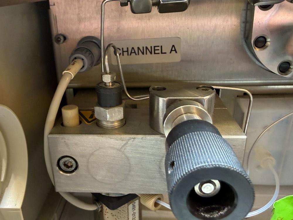 Agilent G1312A Binary Pump HPLC System