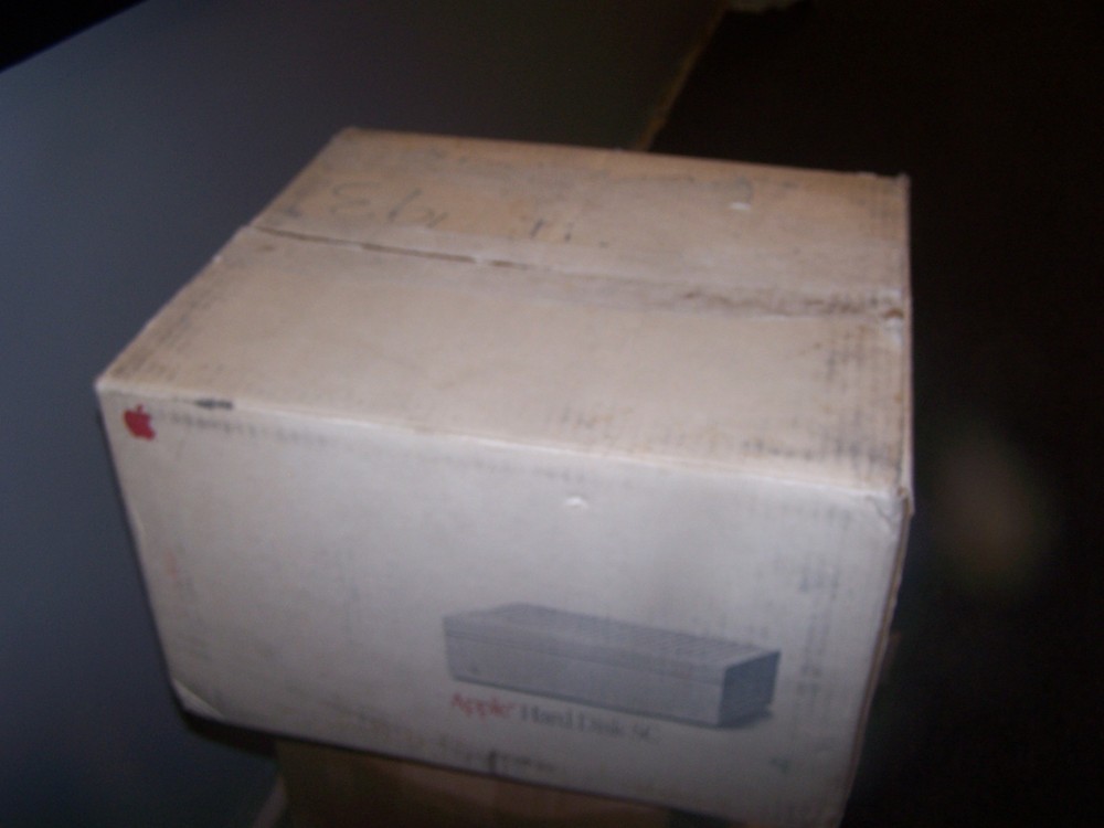 Apple Hard Disk 20SC in original box and working fine