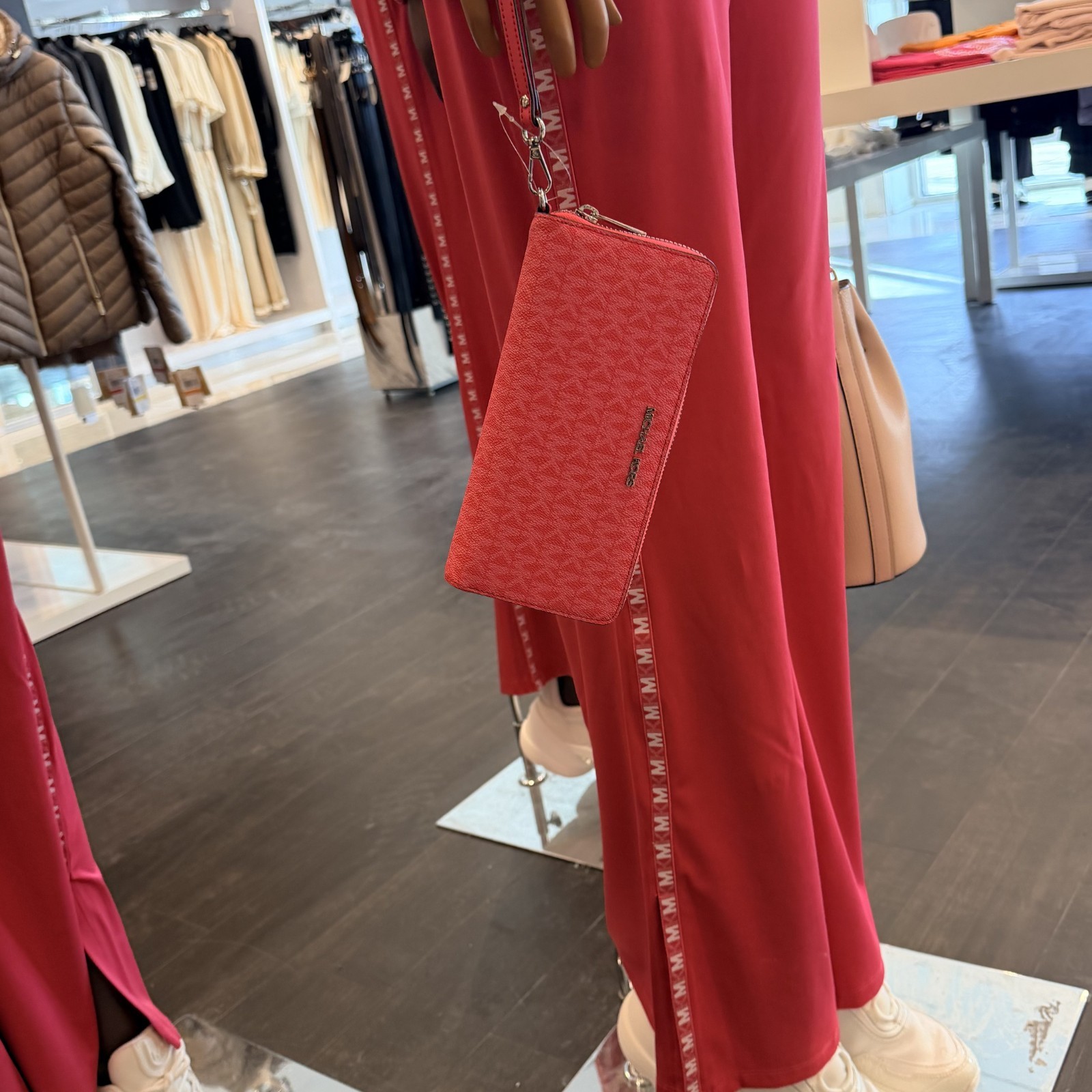 MICHAEL KORS JET SET TRAVEL LG CONTINENTAL WALLET WRISTLET MK LOGO Pink Hibiscus