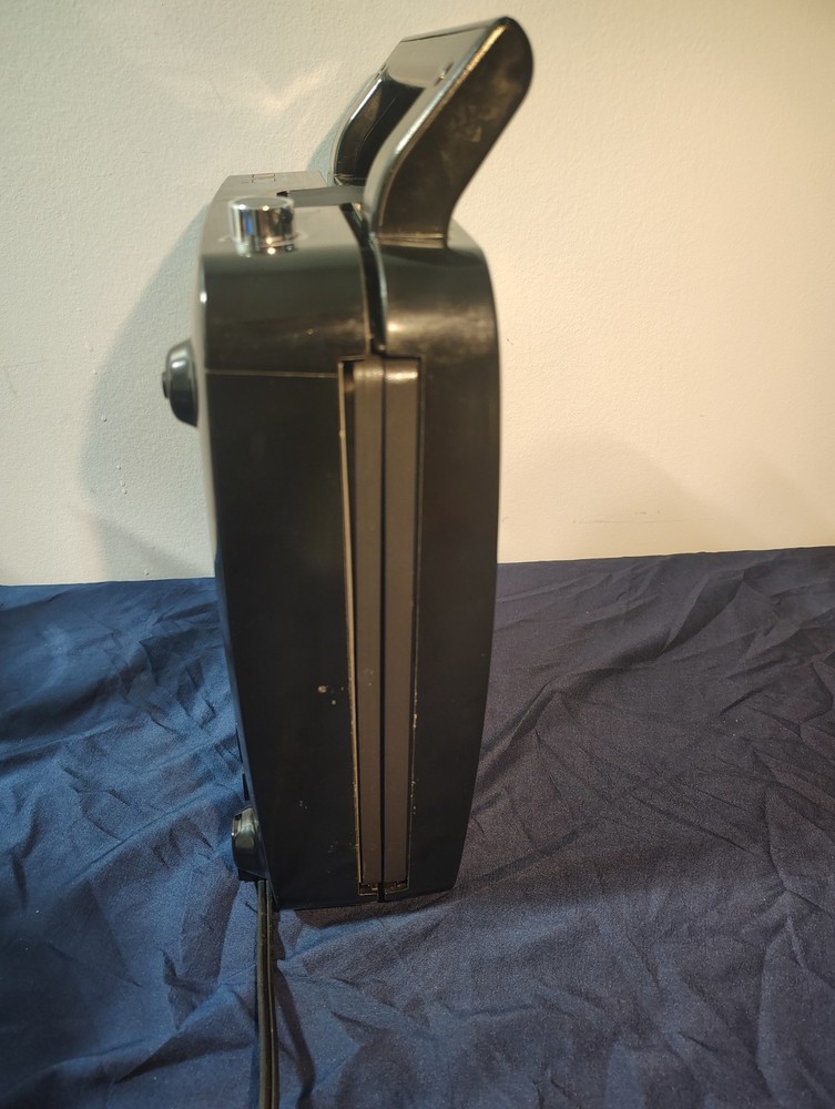 KRUPS Belgian Waffle Maker GQ502 W/ Removable Plates Adjustable Temp Tested