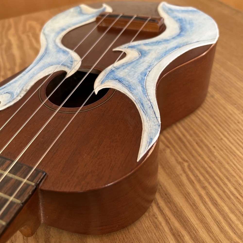 Famous Ukulele FS-1