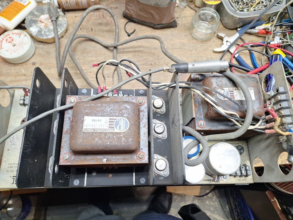 Altec 1594a 100 Watt Solid State Power Amplifier - Powers On - Parts Only