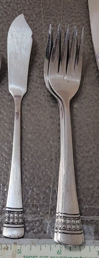 Utica Stainless Steel Korea Richfield Pattern, 29 Pcs