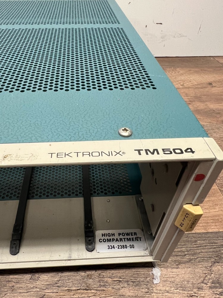 Tektronix TM-504 Main Frame