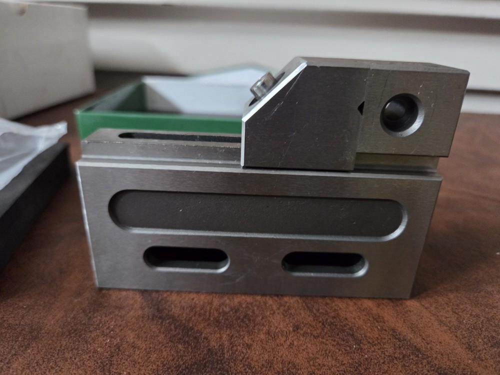 Xidik High Precision Vise