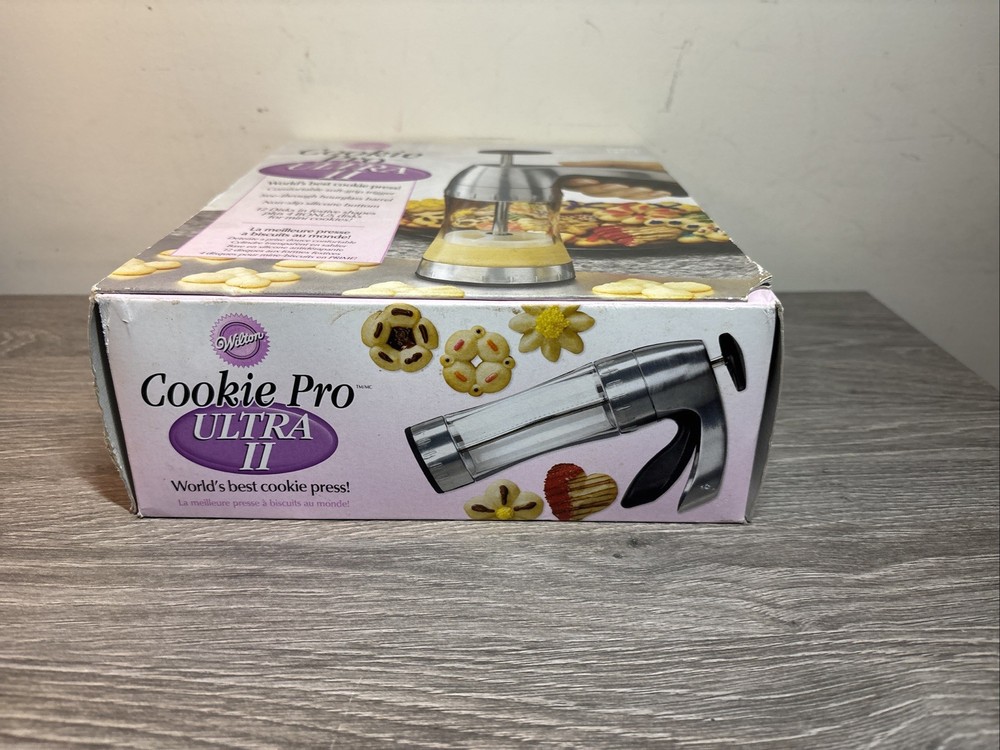 Complete Wilton Cookie Pro Ultra II Pastry Press
