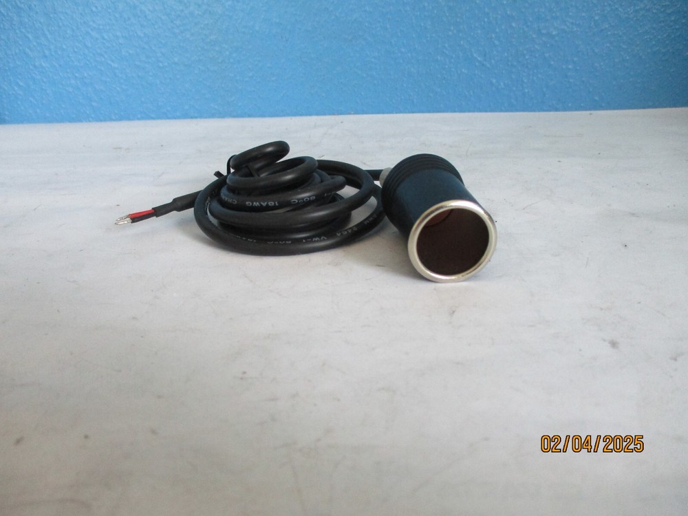 Brodit car DIN socket 945008 for retrofitting, with open cable ends (KBE28)