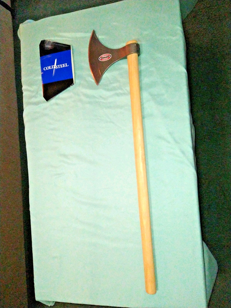Cold Steel 90WVBB Viking Battle  Axe