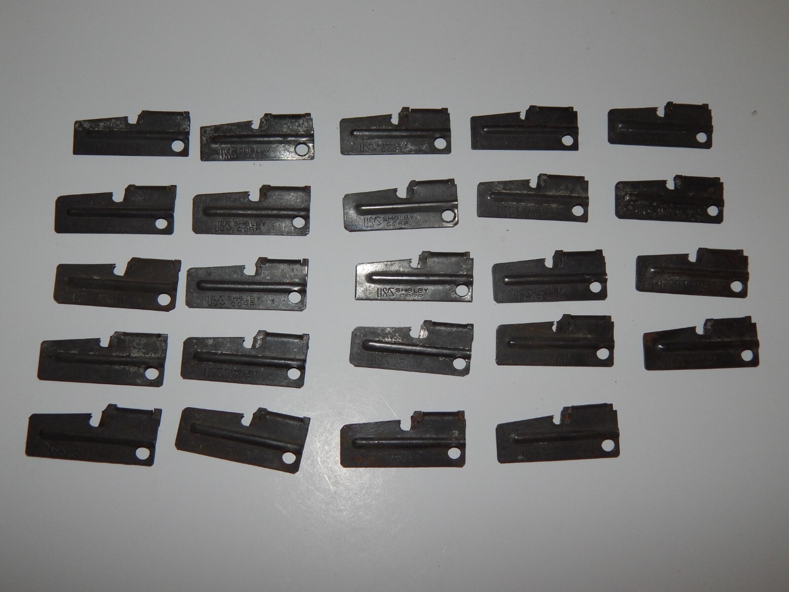 One RARE Shelby Corp Vintage US Navy WWII Korea Military P38 Can Opener