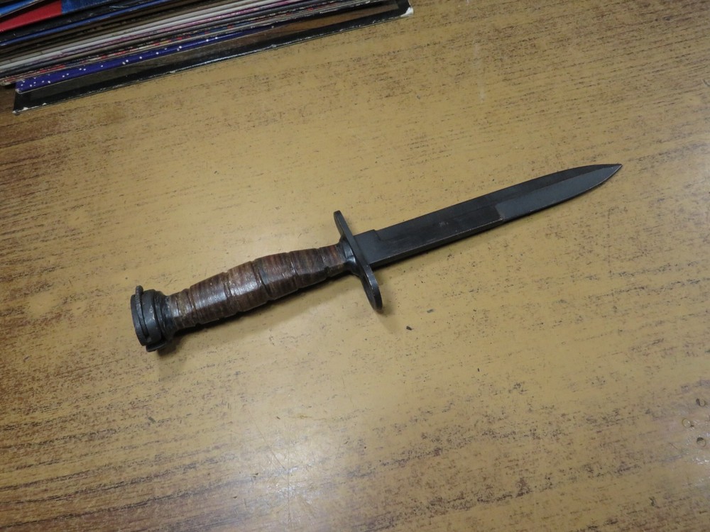 Vintage bayonet EME