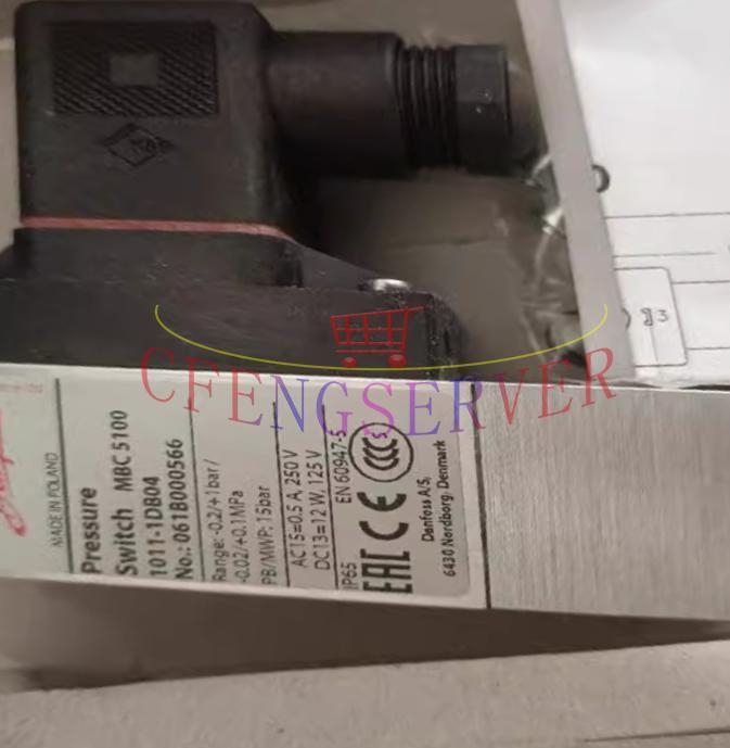 1PCS New Danfoss 061B000566 pressure switch