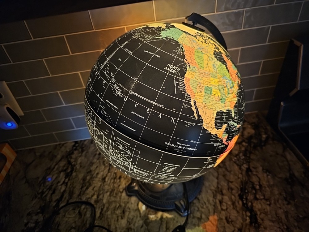 Old Deco Replogle Starlight Series Black Lighted World Globe Lamp Light Decor