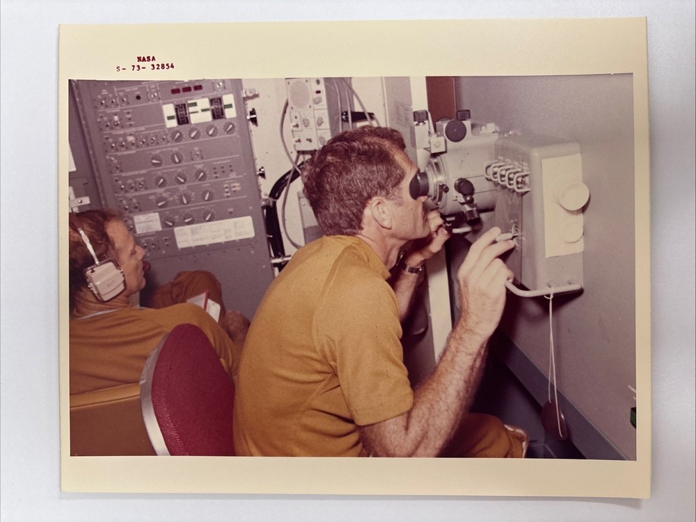 NASA Skylab 4 Training Crew Using Viewfinder Red Numbered Press Photo