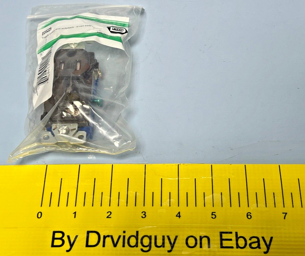 Diversitech ED5225 TOGGLE SWITCH & RECEPTACLE with Indicator, 15 A