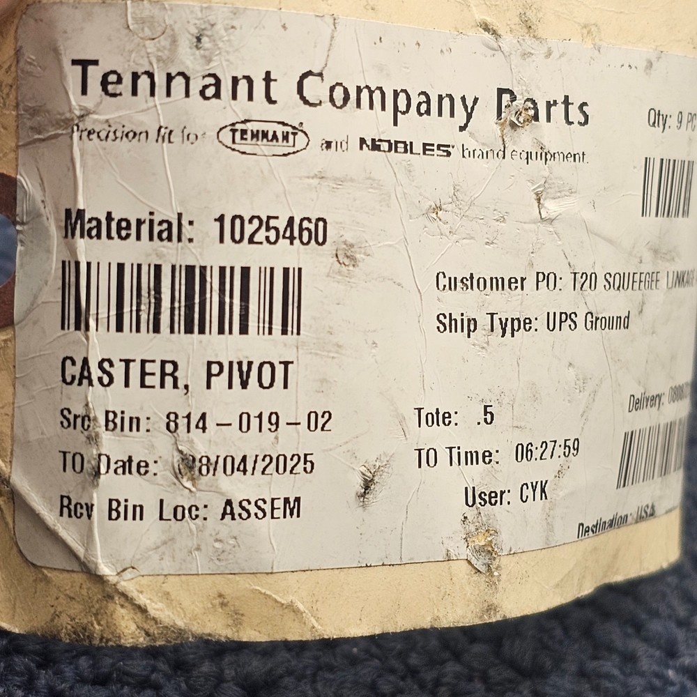 TENNANT 1025460: Iron Pivot Caster Replacement