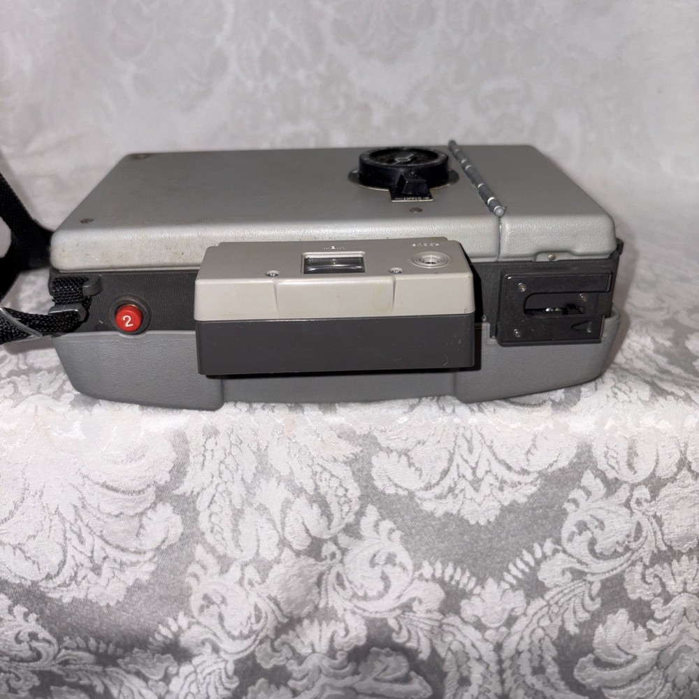 Vintage Polaroid Land Camera Countdown 70