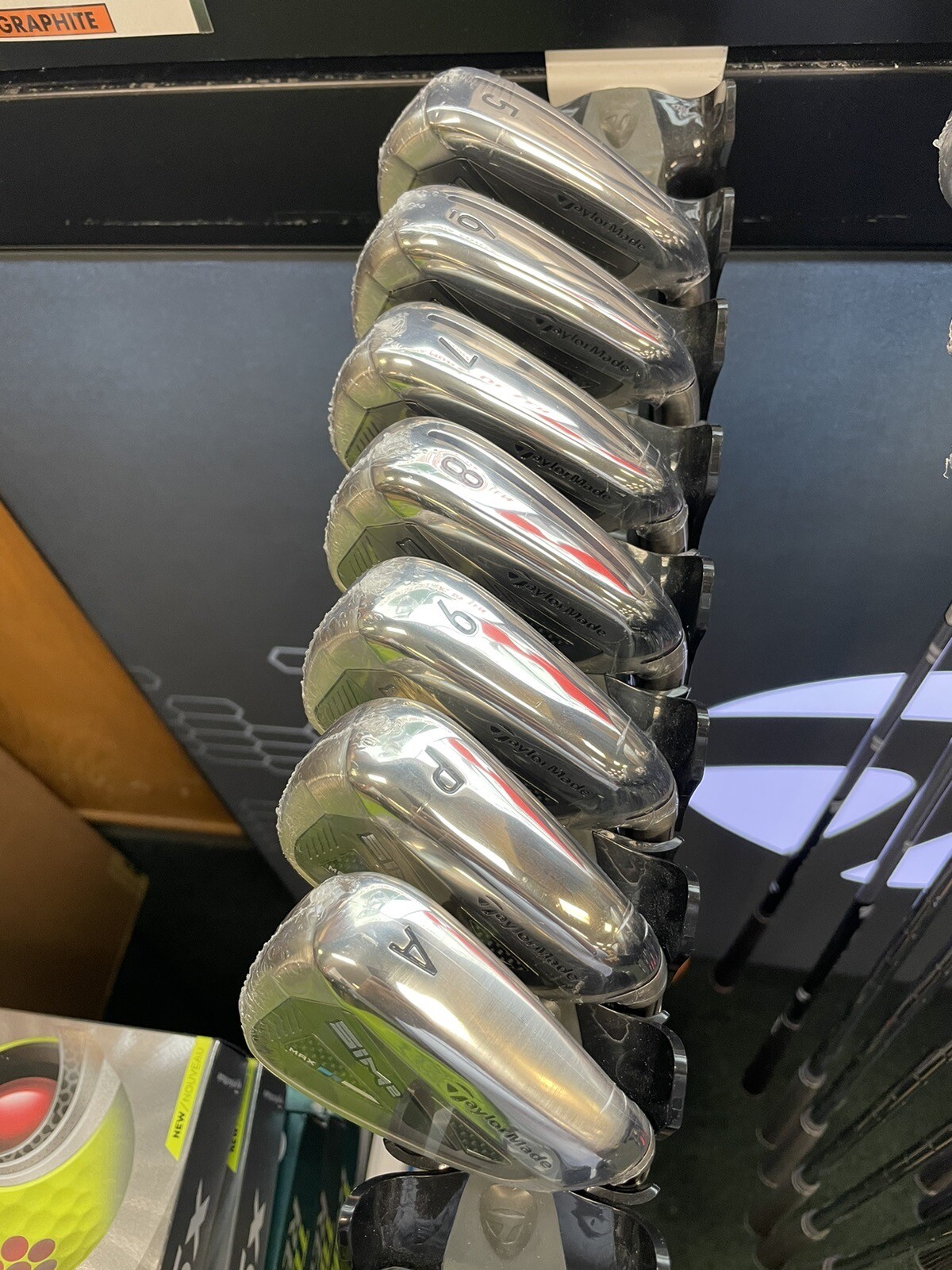 New Taylormade Men's Golf Clubs SIM2 Max Iron Set (5-AW) Steel Stiff Flex RH