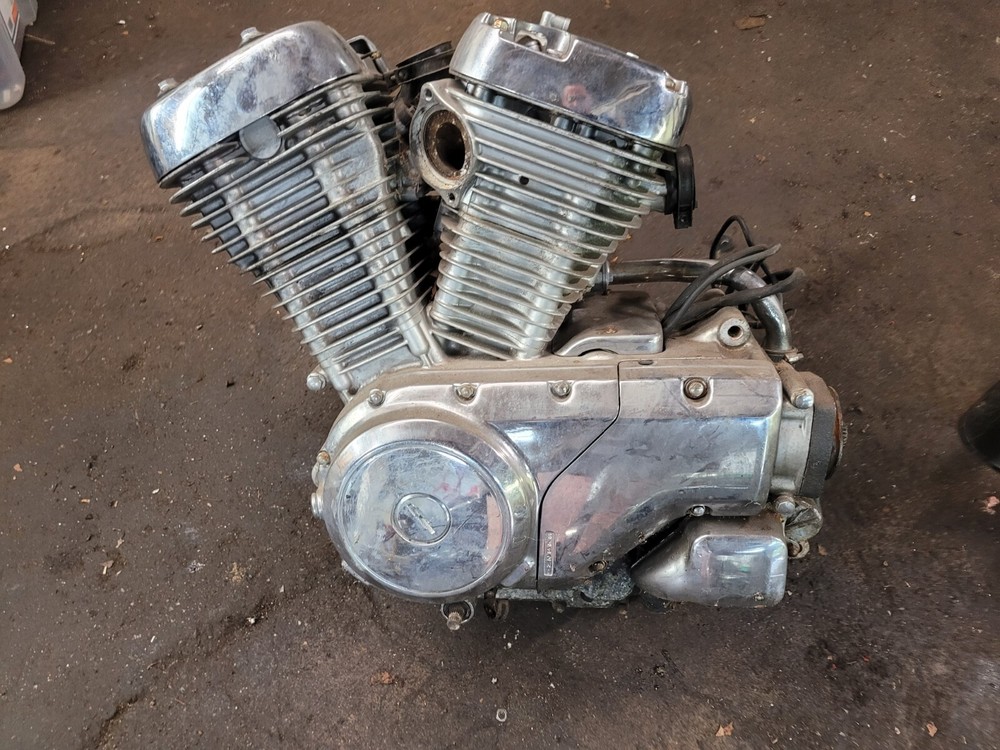 1986 Suzuki Intruder VS 700 VS700 Engine Motor Complete Running Engine