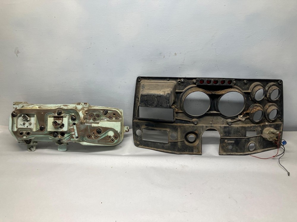 Chevrolet C70 Speedometer Instrument Cluster - Used