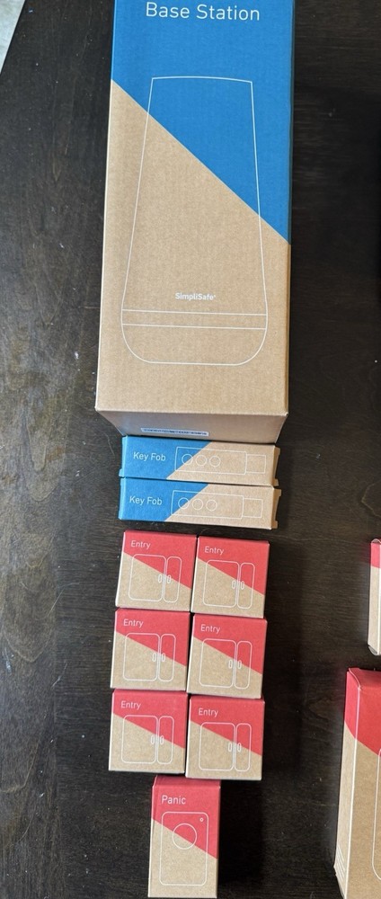 SimpliSafe Wireless Home Security System 16 pieces