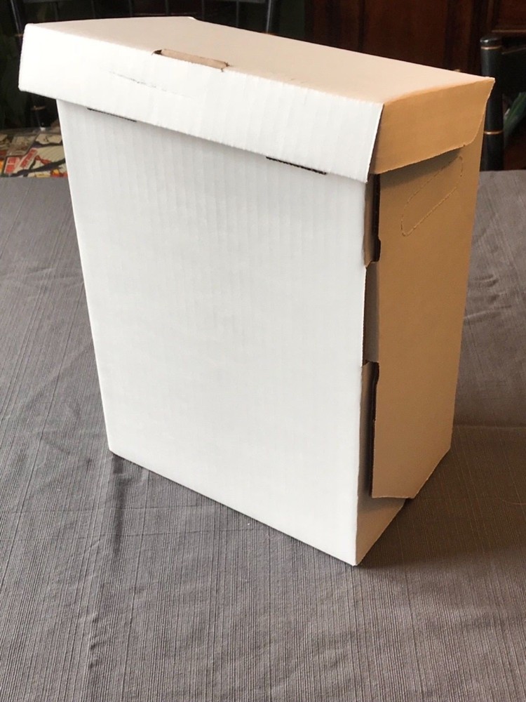 (5) NOOMAA graded comic boxes (5) (convention)