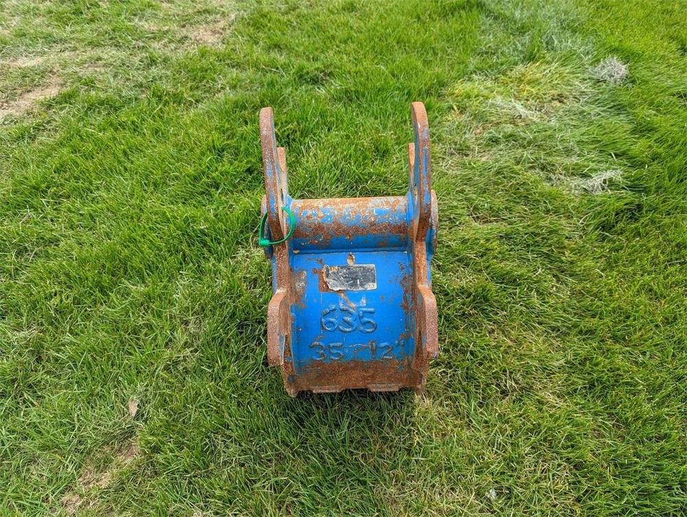 John Deere AT316552 Bucket