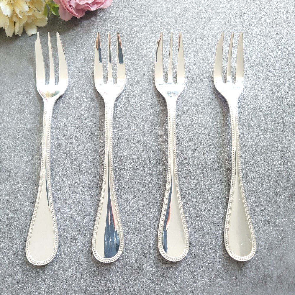 Christofle Perles 4pcs Silverplate Flatware Cake Fork Excellent