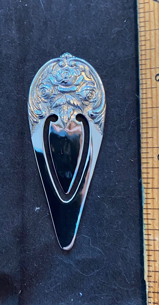 VINTAGE KIRK STIEFF REPOUSSE  STERLING SILVER    PAGE CLIP BOOK MARK! 2 AV.