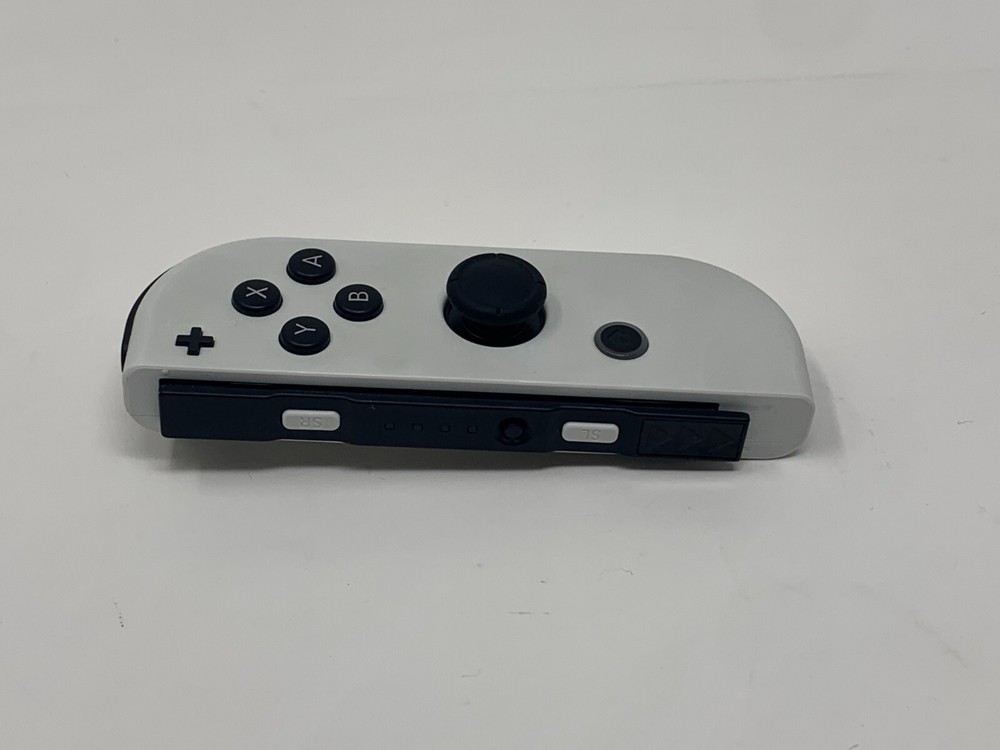 Original Nintendo Switch Joy Con Controller White (LOT-RW031424SKY)