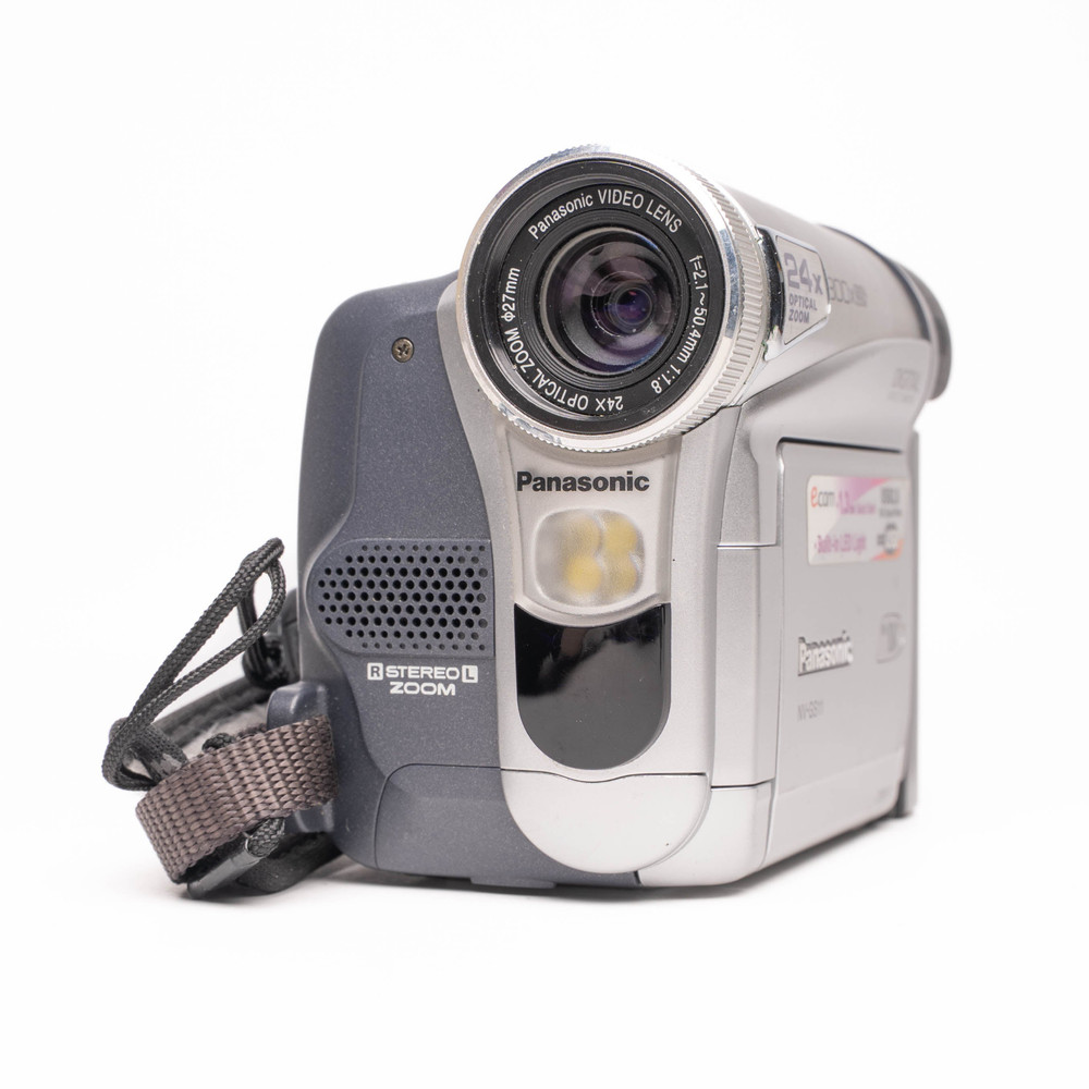 Panasonic NV-GS11 MiniDV PAL Camcorder - FULLY FUNCTIONAL