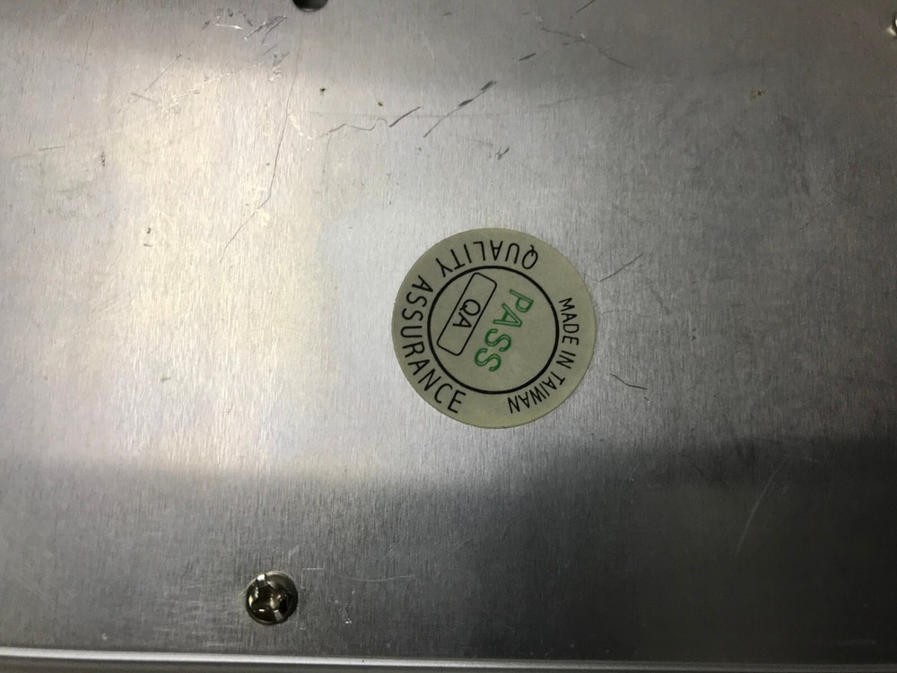 Holland Electronics LLC Model HDA-1000 Broadband Distribution Amplifier