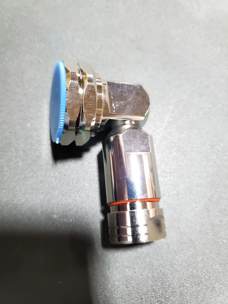 Cable Connector Right Angle DIN M RA for 1/2 PLeNuM Corrugated Cable