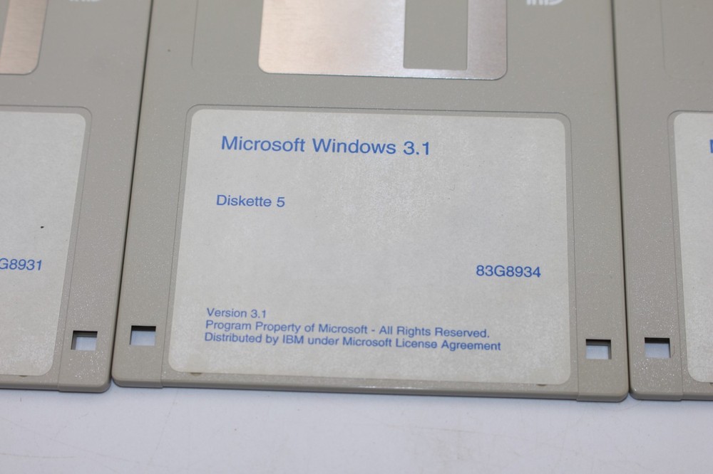 Microsoft Windows 3.1 OS - 3.5" Floppy Boot Disks - (disk 1-7)