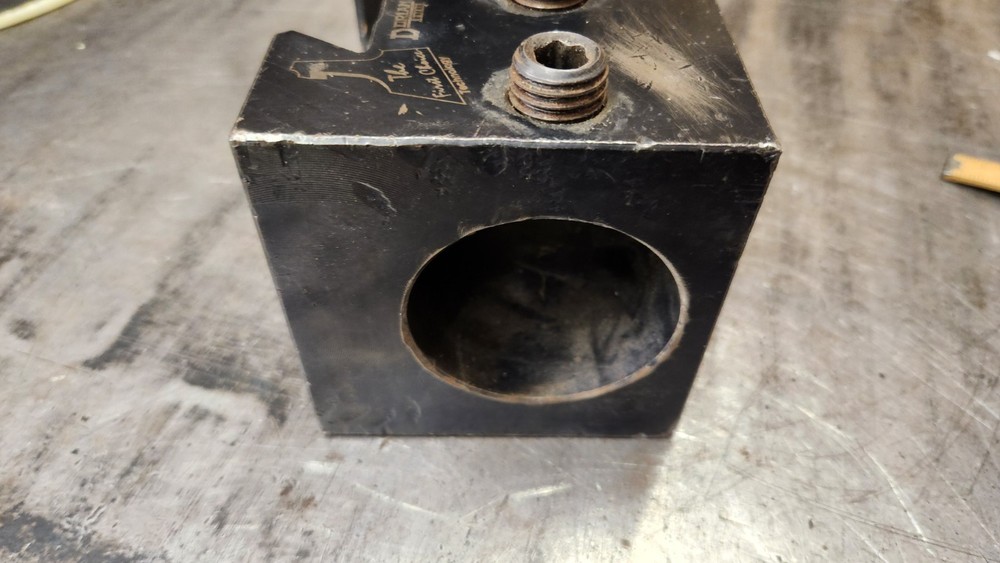 Dorian D60EA-41-CNC Quick Change 2-1/2" Boring Bar Tool Post Holder.
