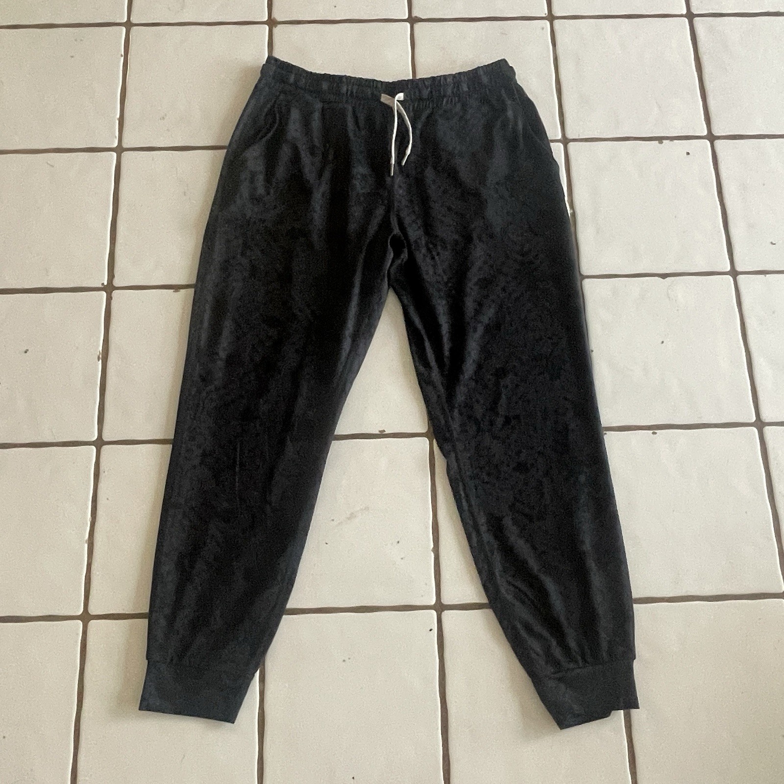 Vuori Pants Womens Small Performance Jogger Dark Gray Lounge Sweatpants Athletic