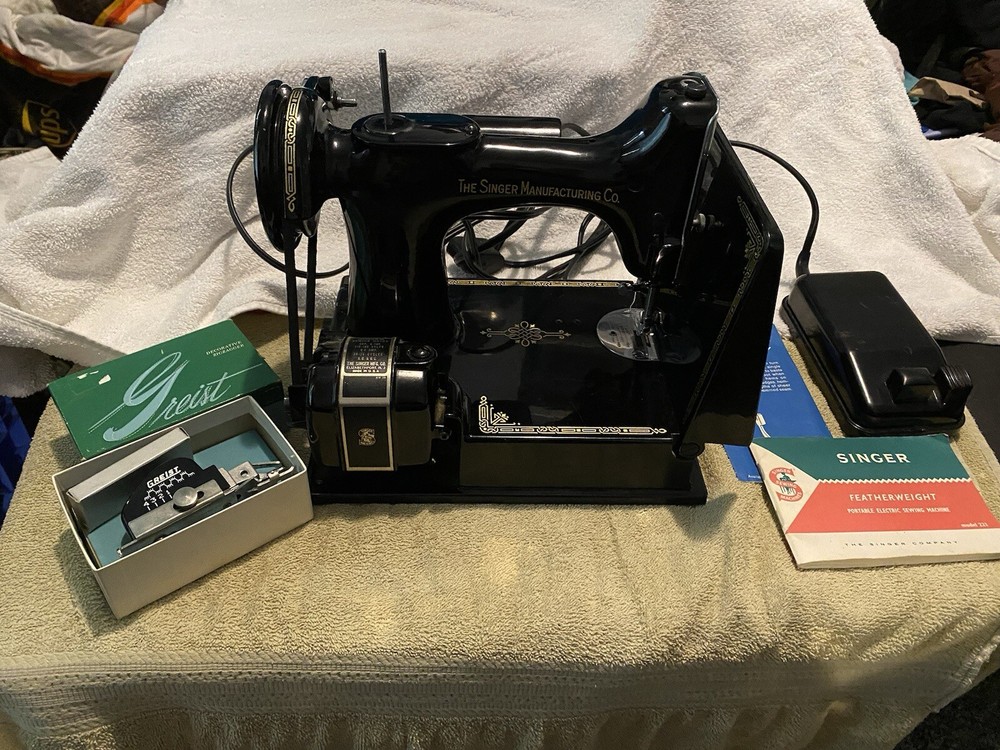 vintage singer sewing machine