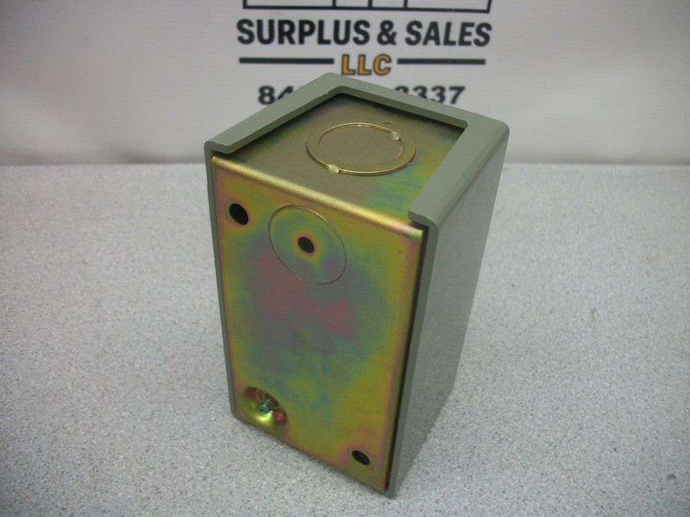 SQUARE D MANUAL MOTOR STARTER TOGGLE SWITCH 2510FG2 NOB